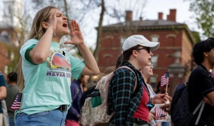 Mundo | Harvard demanda al gobierno de Trump tras revocación de visas para estudiantes internacionales