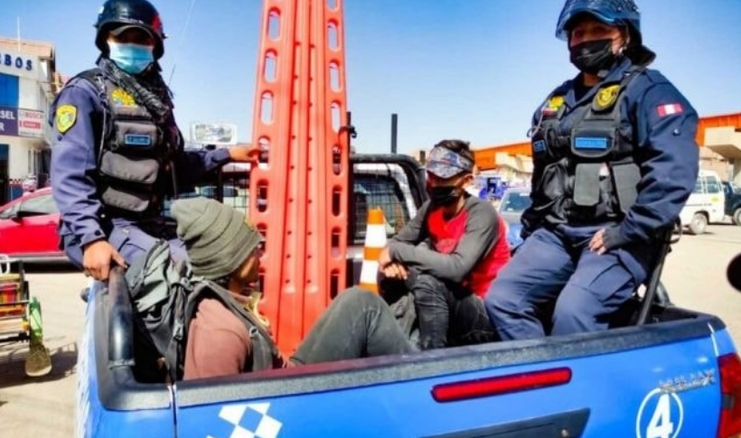 Juliaca | Disponen dos camionetas a migraciones para intervención de extranjeros