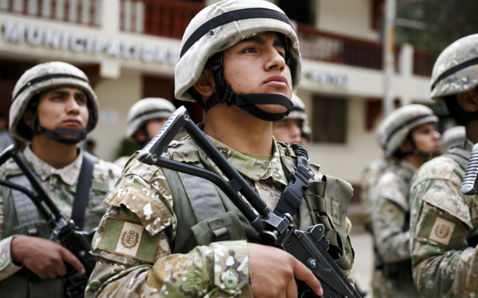 Perú | MEF aprueba nuevos montos de remuneración del personal de Fuerzas Armadas y PNP