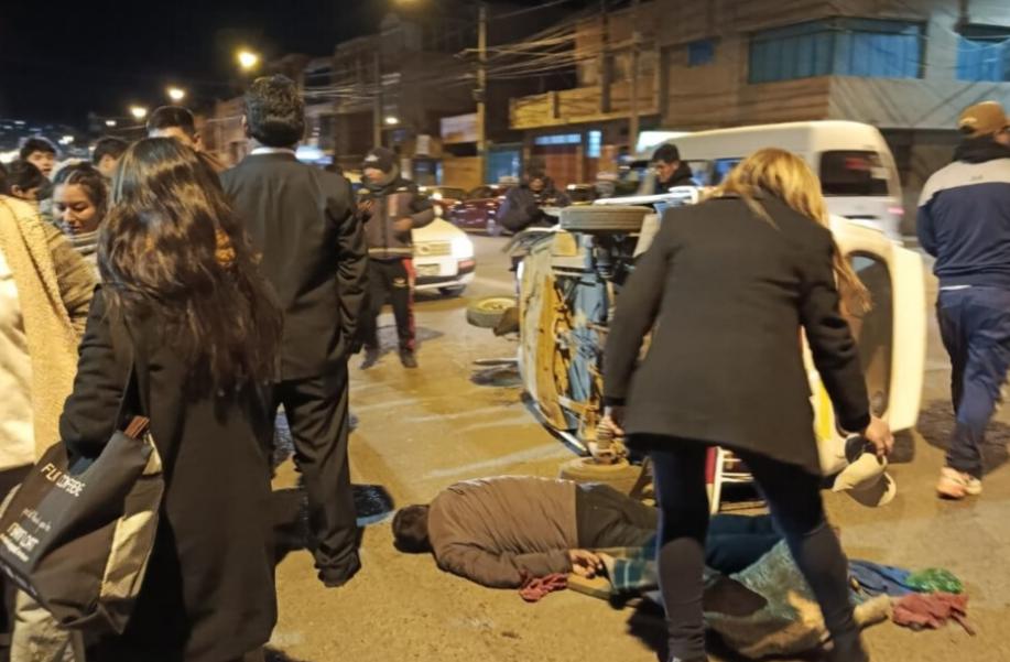 Puno | Choque entre mototaxi y camioneta deja un herido grave en avenida Simón Bolívar