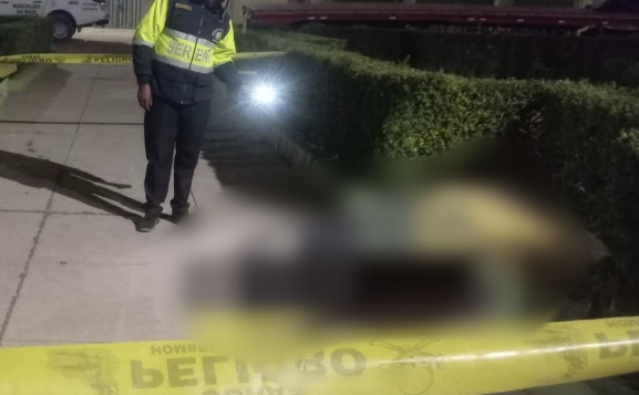 San Miguel | Hallan a hombre sin vida en parque Santa Asunción con herida en la cabeza