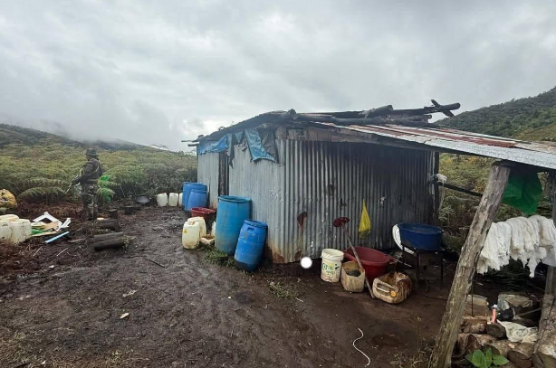 Sandia | Policía desmantela laboratorio clandestino de droga en Pampa Yanamayo